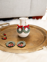 Load image into Gallery viewer, Bowed Wreath