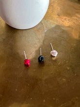 Load image into Gallery viewer, Knot Studs - White