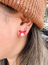 Load image into Gallery viewer, Bowed Pearl